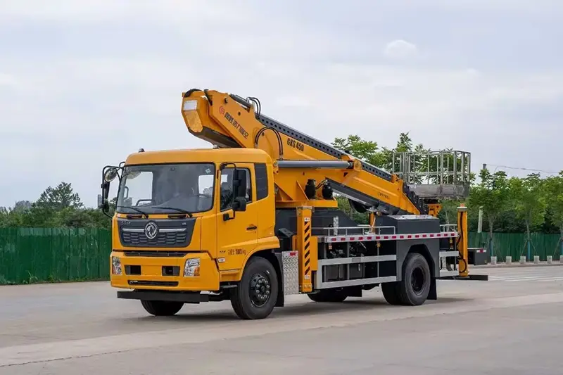Camion con piattaforma di lavoro aerea Manlift da 45 m