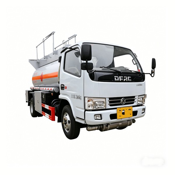 autocisterna del gasolio del camion cisterna del combustibile 4x2 Howo 5000L in vendita