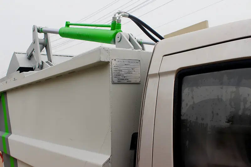 Dump Garbage Truck