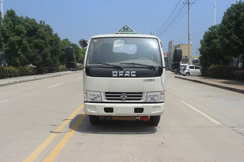 Autocisterna di rifornimento