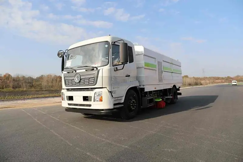 Camion spazzatrice stradale