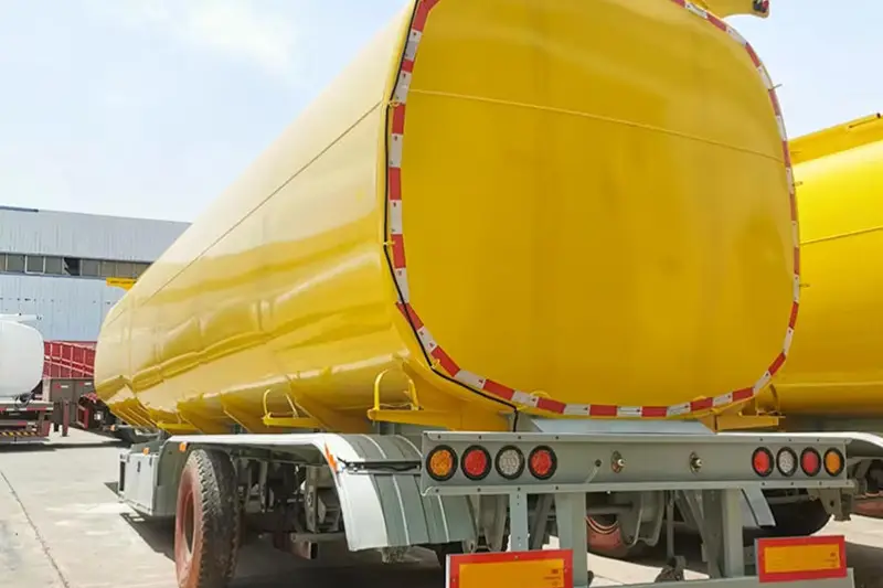 Corpo cisterna per trasporto liquidi e gas